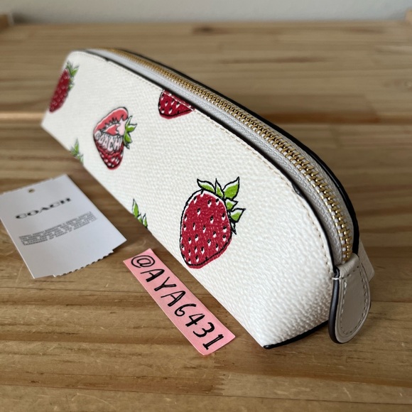 Coach Coach Pencil Case With Strawberry Print🎈🎈 - Picture 1 of 10